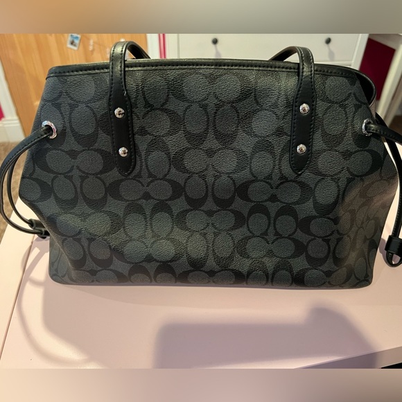 Large Black Coach Handbag - Picture 3 of 11